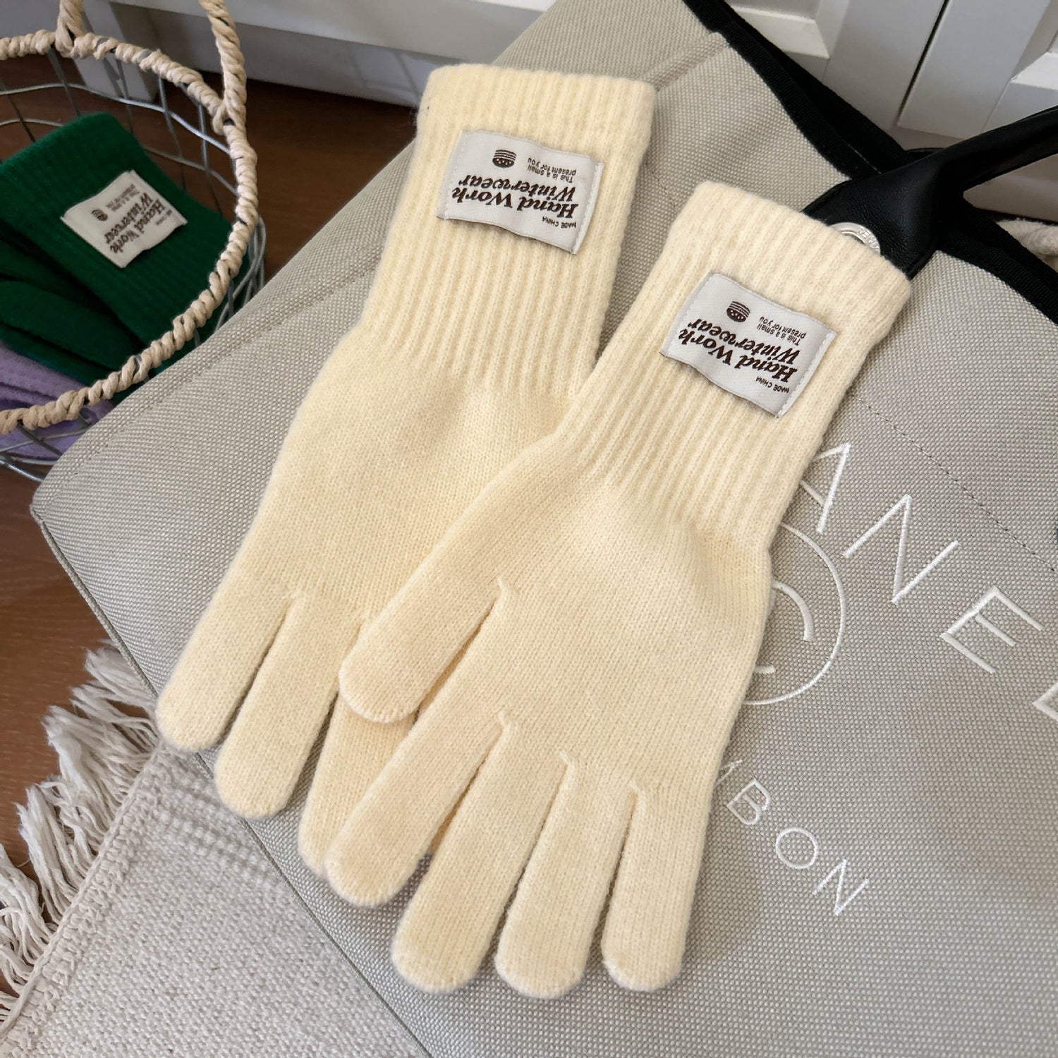 🆕新品上架【梨花瑪雅】🍂秋冬糖果色可觸屏幕露指針織保暖手套(14色)