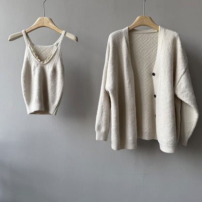 💜新品上架【梨花瑪雅】法式慵懶溫柔高級柔軟包覆修飾身型針織兩件套上衣(三色)