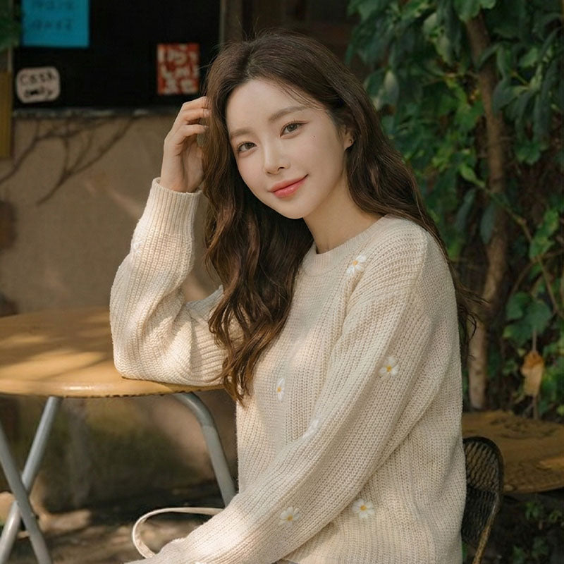 💜新品上架【梨花瑪雅】韓系溫柔立體小花刺繡圓領針織衫👚🌼(兩色)