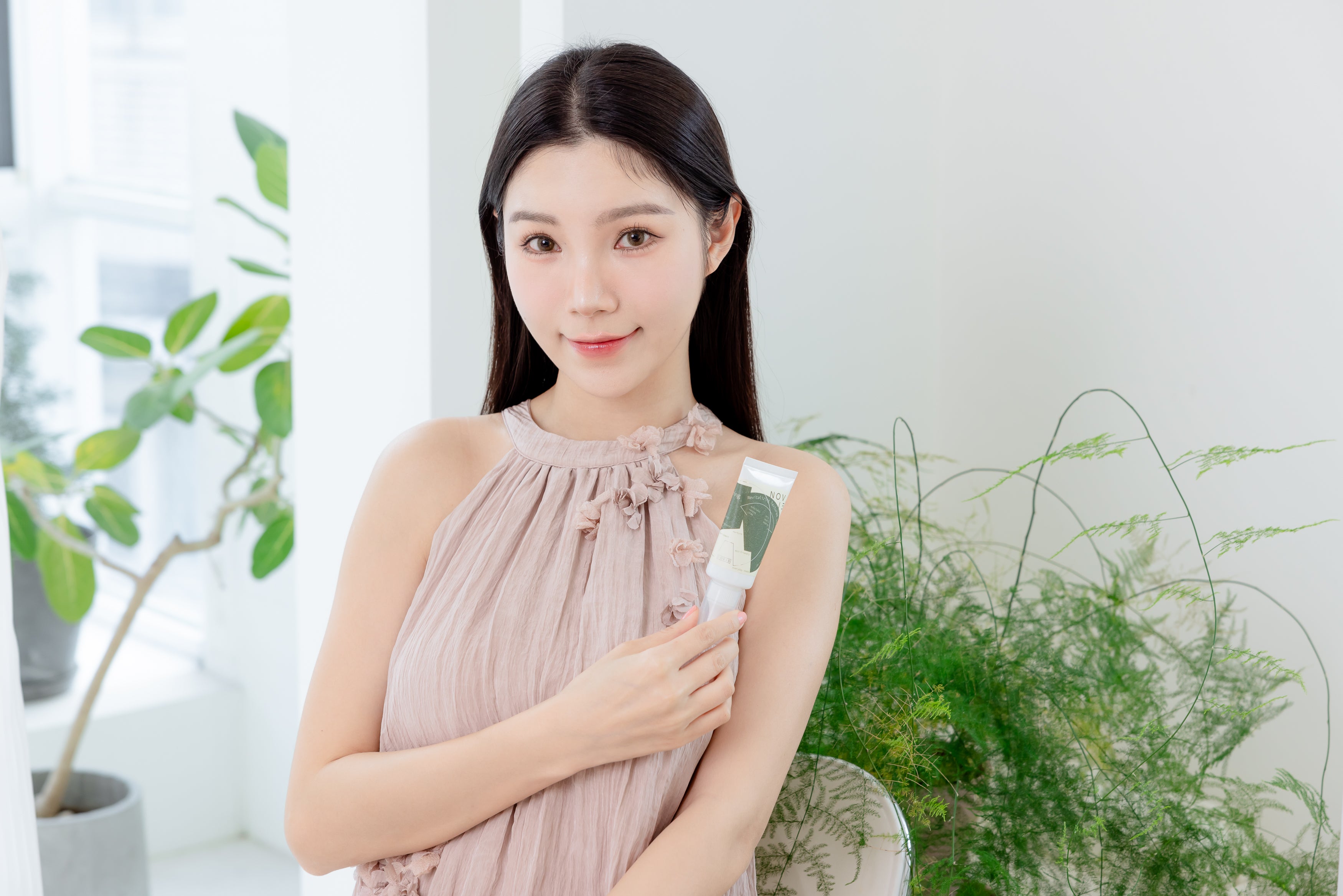 夏日必備清涼除臭護理組✨NOV.15曠野綠茵茶樹舒緩洗髮精500ml+散沫花萃活氧復甦護髮乳500ml+洋甘菊頭皮去角質泥50ml/3支