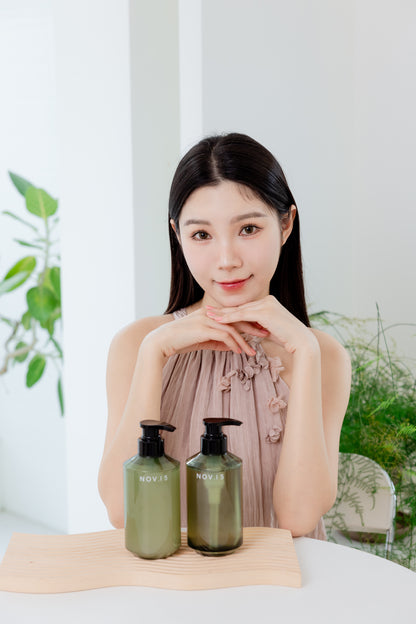 夏日必備清涼除臭護理組✨NOV.15曠野綠茵茶樹舒緩洗髮精500ml+散沫花萃活氧復甦護髮乳500ml+洋甘菊頭皮去角質泥50ml/3支