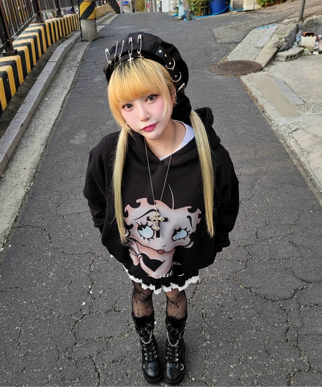 💜新品上架【梨花娘】💖韓國熱賣 Betty Boop 女王圖像連帽上衣(M~XL)