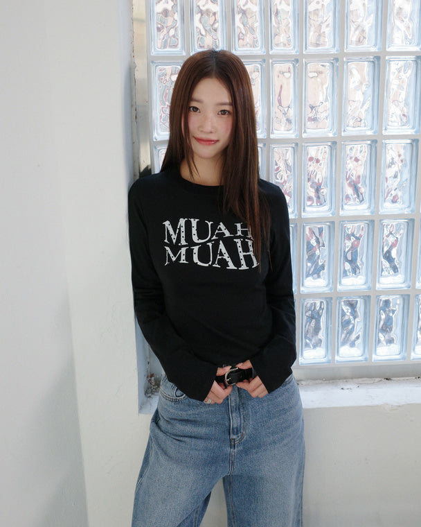 💖韓國暢銷品牌MUAHMUAH 💕新品上市 愛心細節品牌MUAH圖案棉質T恤(6色)
