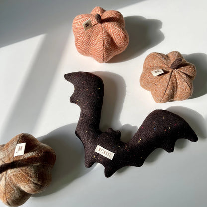 🆕新品上架【梨花娘】💖韓國品牌 WETNOSE  🎃萬聖節系列🦇 吸血鬼黑蝙蝠貓咪玩具(手工製作，等待期約10~15天)