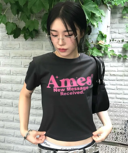 💖韓國暢銷品牌AMES-WORLDWIDE🆕新品上架 美式復古修身圓弧下擺短版 T-shirt(5色)