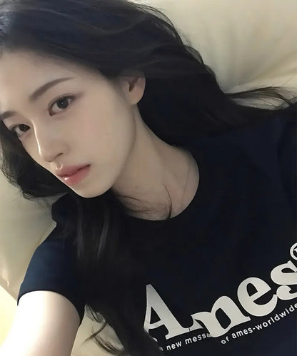 💜新品上架【梨花娘】韓系極簡字母Logo修身短T｜Ames顯瘦氣質百搭上衣、情侶穿搭(S~L)10色