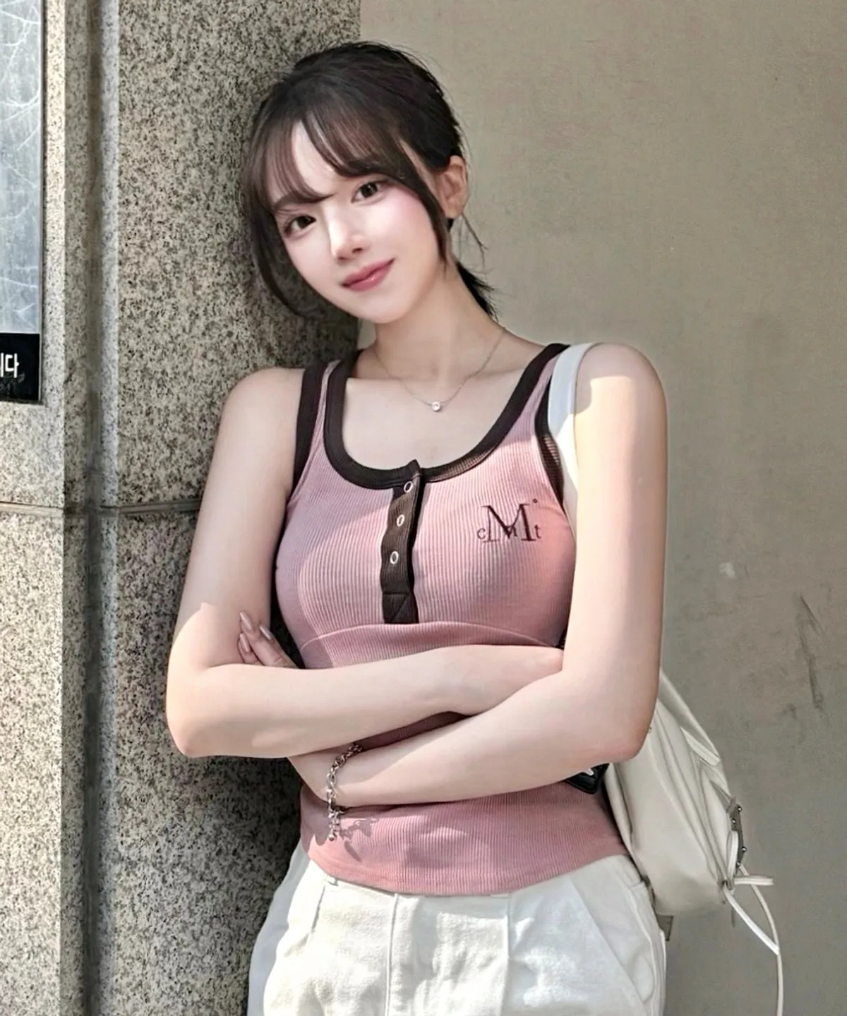 🆕新品上架💖【梨花娘】韓國品牌 Muscent 顯瘦親膚撞色鈕釦短版羅紋刺繡LOGO背心(6色)