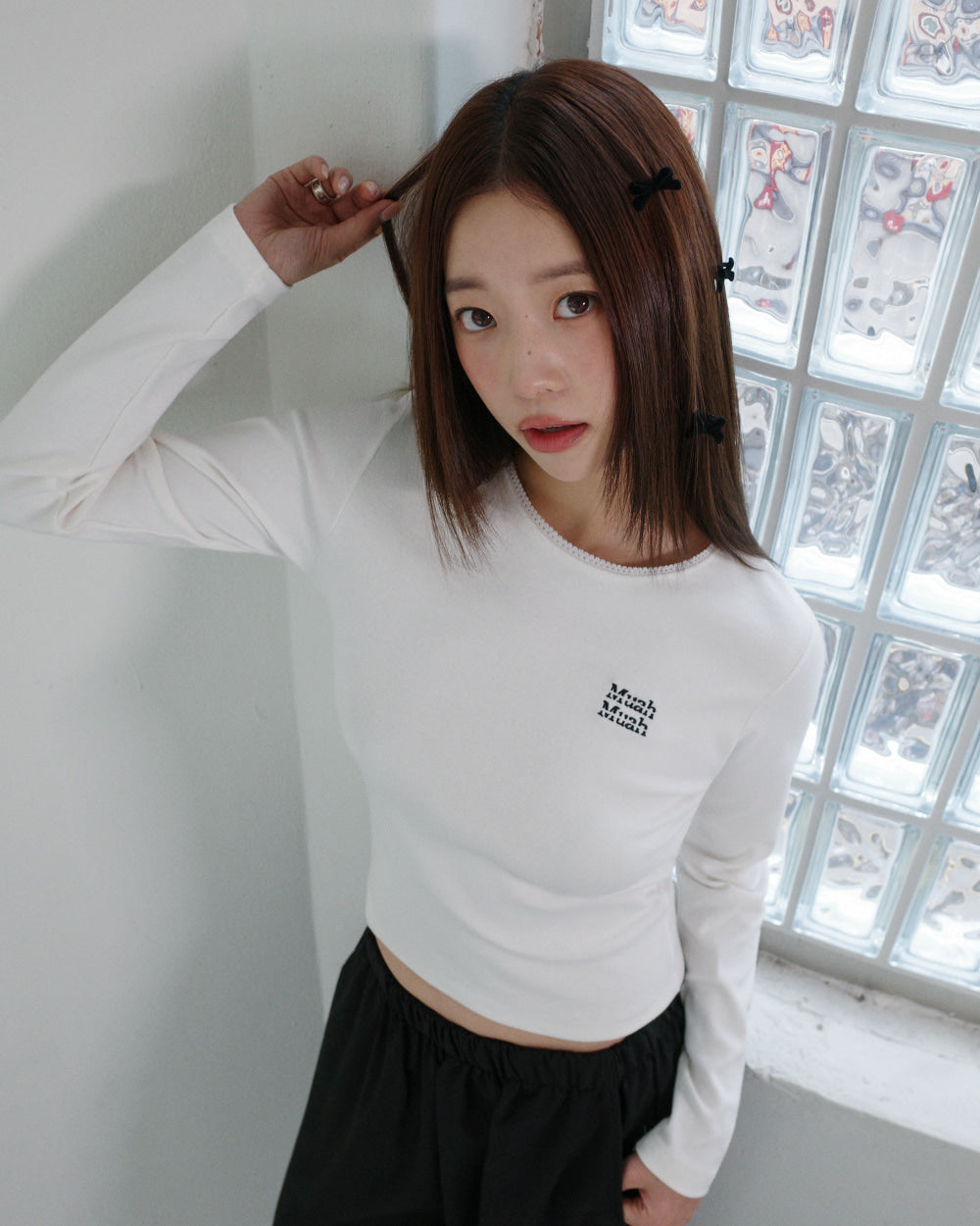 💖韓國暢銷品牌MUAHMUAH 🆕新品上架 領口細緻蕾絲細節棉質長袖T恤(3色)