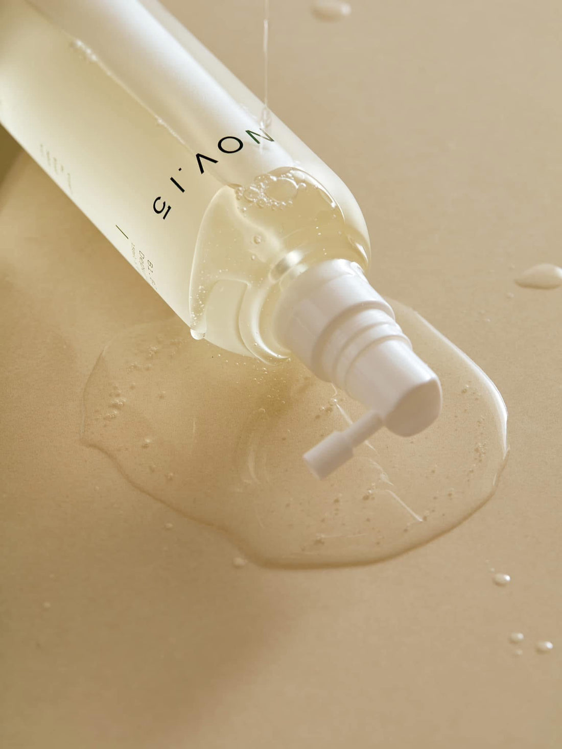 夏日必備清涼抗屑組✨NOV.15曠野綠茵茶樹舒緩洗髮精500ml+散沫花萃活氧復甦護髮乳500ml++檸果酸毛孔平衡頭皮軟化角質噴霧150ml(三入優惠組)