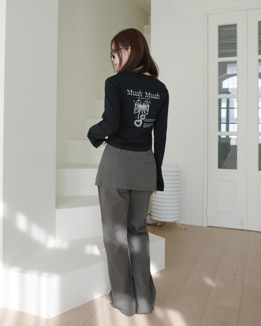💖韓國暢銷品牌MUAHMUAH 🆕新品上架 背後蝴蝶結圖案薄棉質長袖T恤(2色)