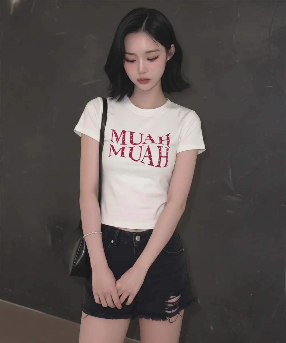 🆕新品上架【梨花娘】💗 韓國 MUAH MUAH 甜酷顯瘦！愛心刺繡柔膚短版修身棉質T恤(4色)