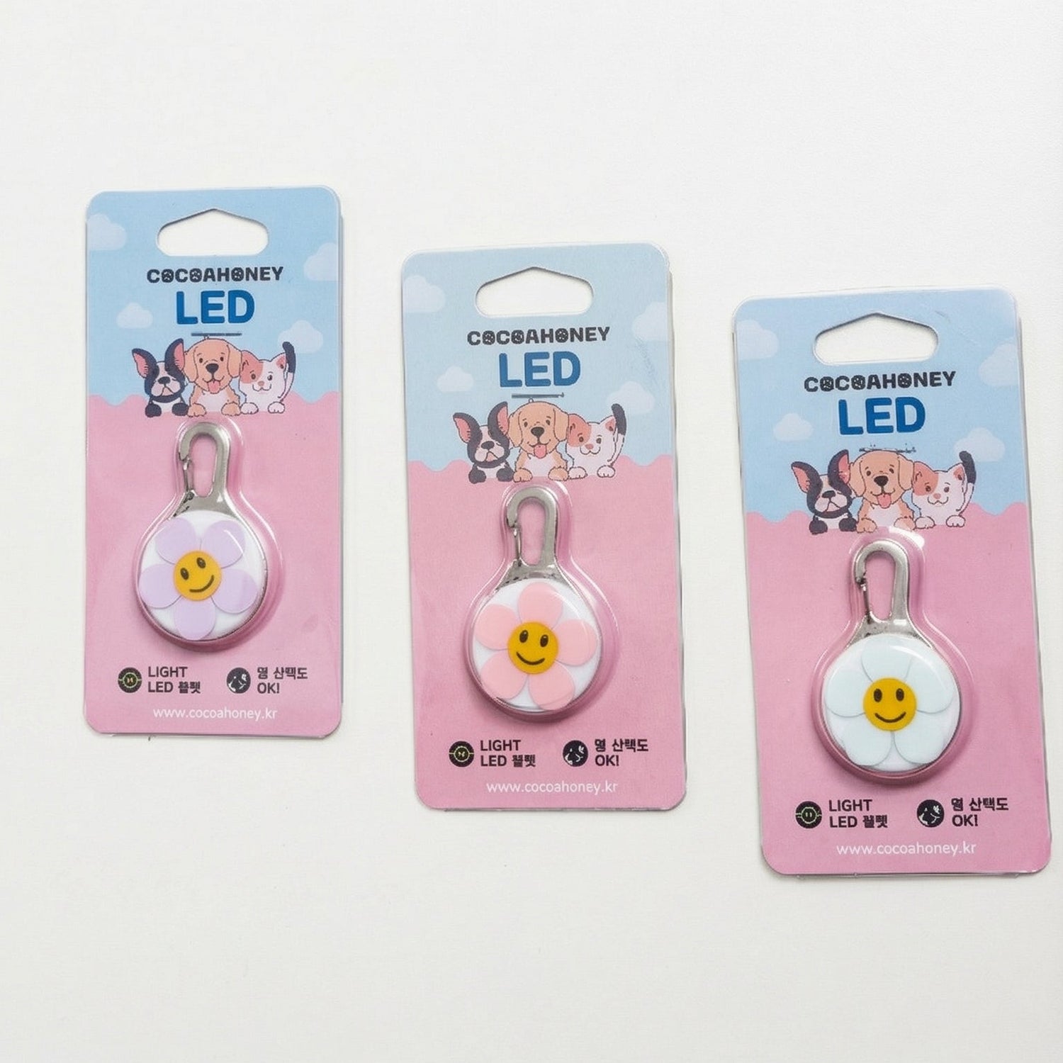 韓國💖可換電池貓咪狗狗寵物照明笑臉小花LED燈三段式牽繩項圈掛飾(4色) 韓國連線