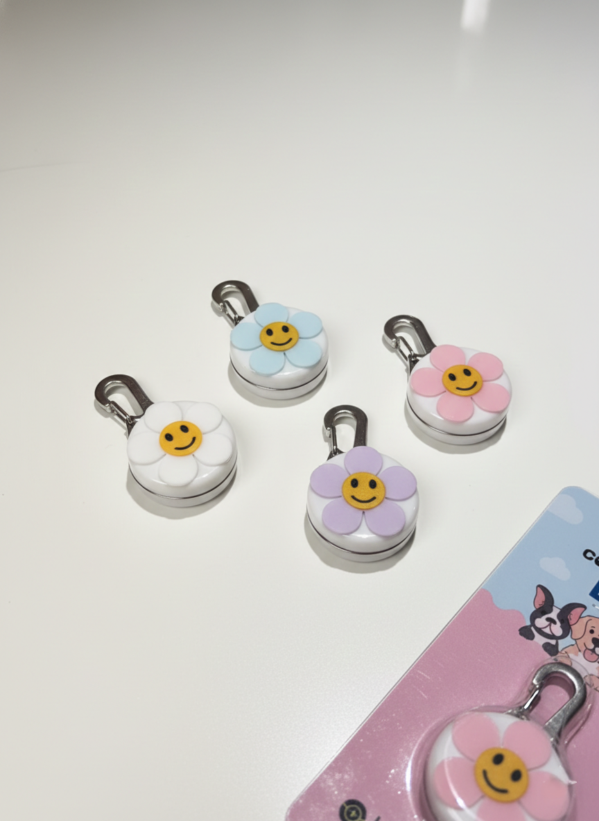 韓國💖可換電池貓咪狗狗寵物照明笑臉小花LED燈三段式牽繩項圈掛飾(4色) 韓國連線