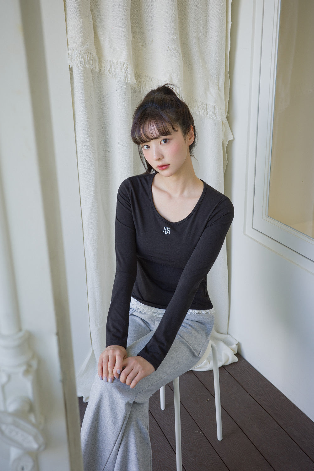 💖韓國 muahmuah 秋款新品💖Stitch 標誌蕾絲長袖精緻細節下擺蕾絲T恤(現貨+預購)‼️