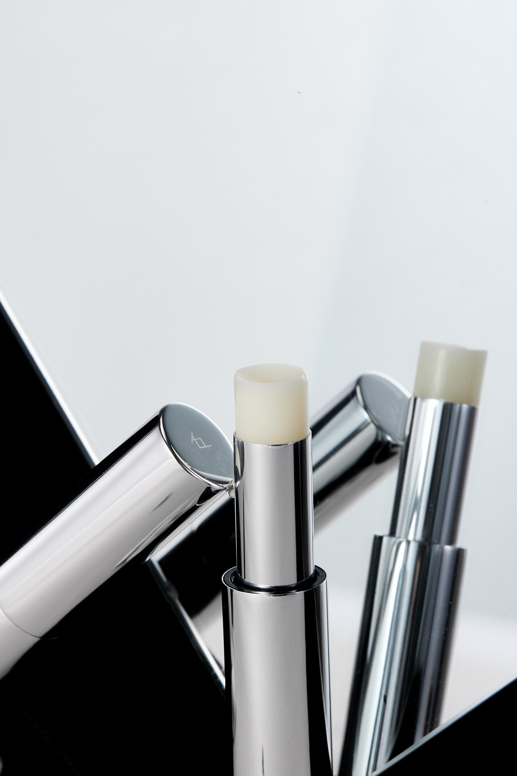 🆕新品上架💖【梨花娘】韓國KY GINSENOSIDES極致修護賦活水光護唇膏(4g)💖