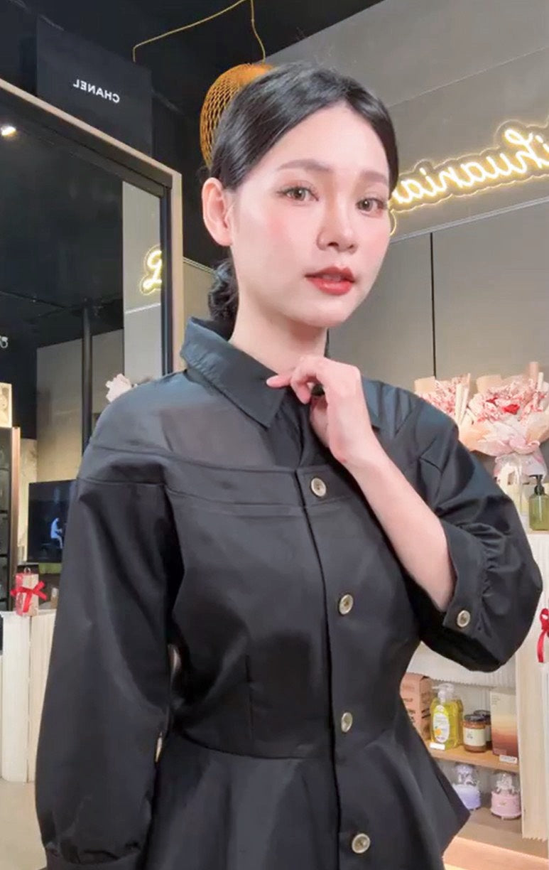 💖新品上架【梨花瑪雅】自訂款韓國設計挺感絕美透膚傘擺經典修身襯衫(三色)限量販售