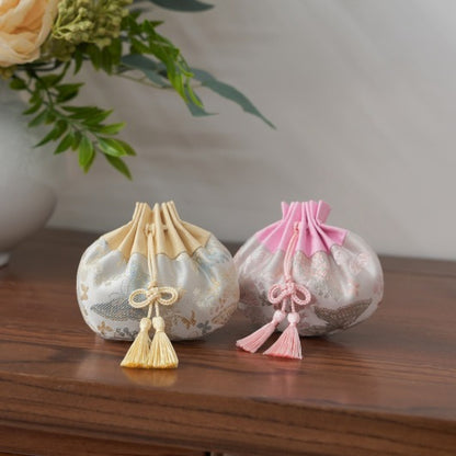 韓國新品上架【梨花娘】🐾BAILEY 🐶韓系流蘇小福袋寵物香香包(2色)