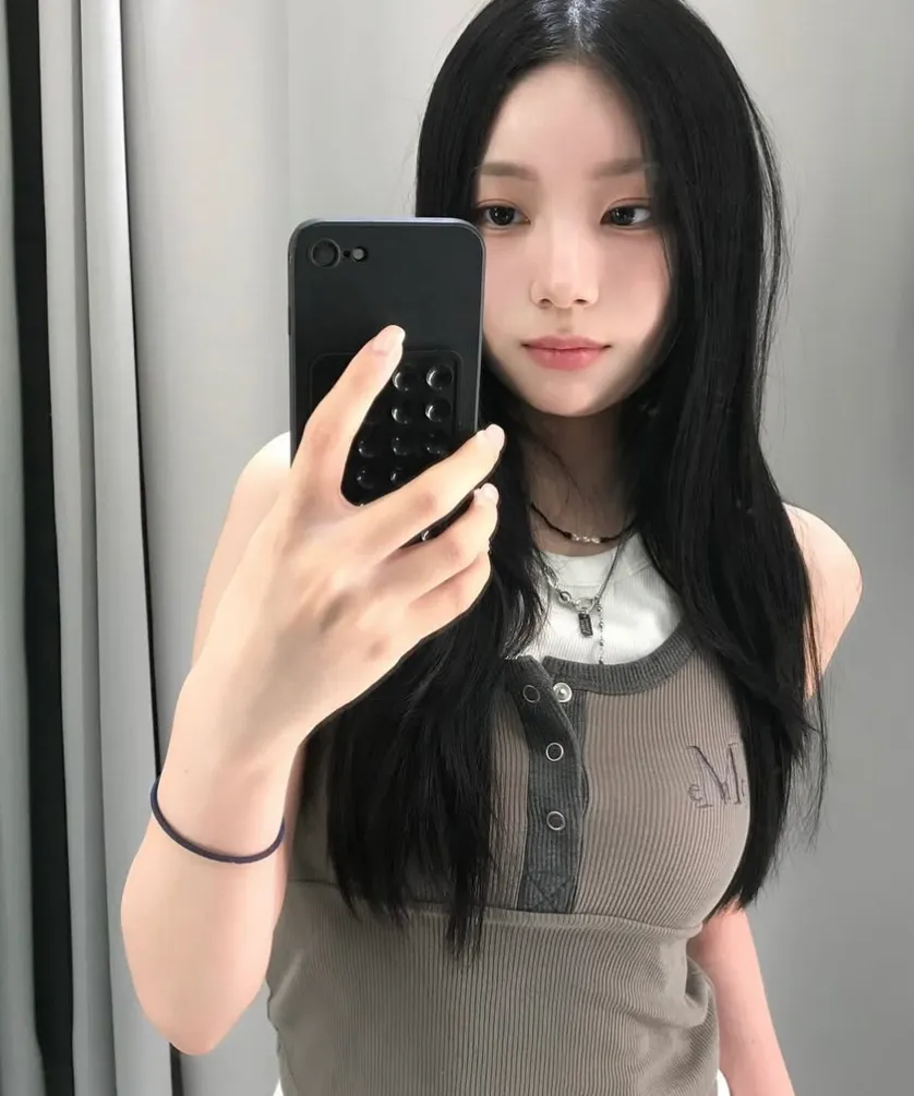 🆕新品上架💖【梨花娘】韓國品牌 Muscent 顯瘦親膚撞色鈕釦短版羅紋刺繡LOGO背心(6色)