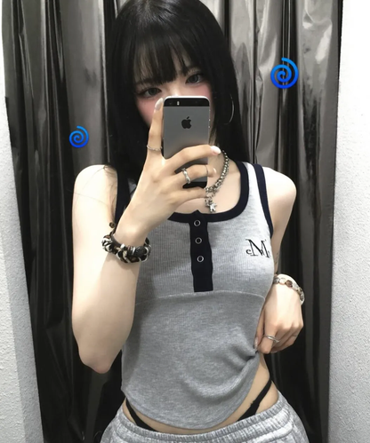 🆕新品上架💖【梨花娘】韓國品牌 Muscent 顯瘦親膚撞色鈕釦短版羅紋刺繡LOGO背心(6色)