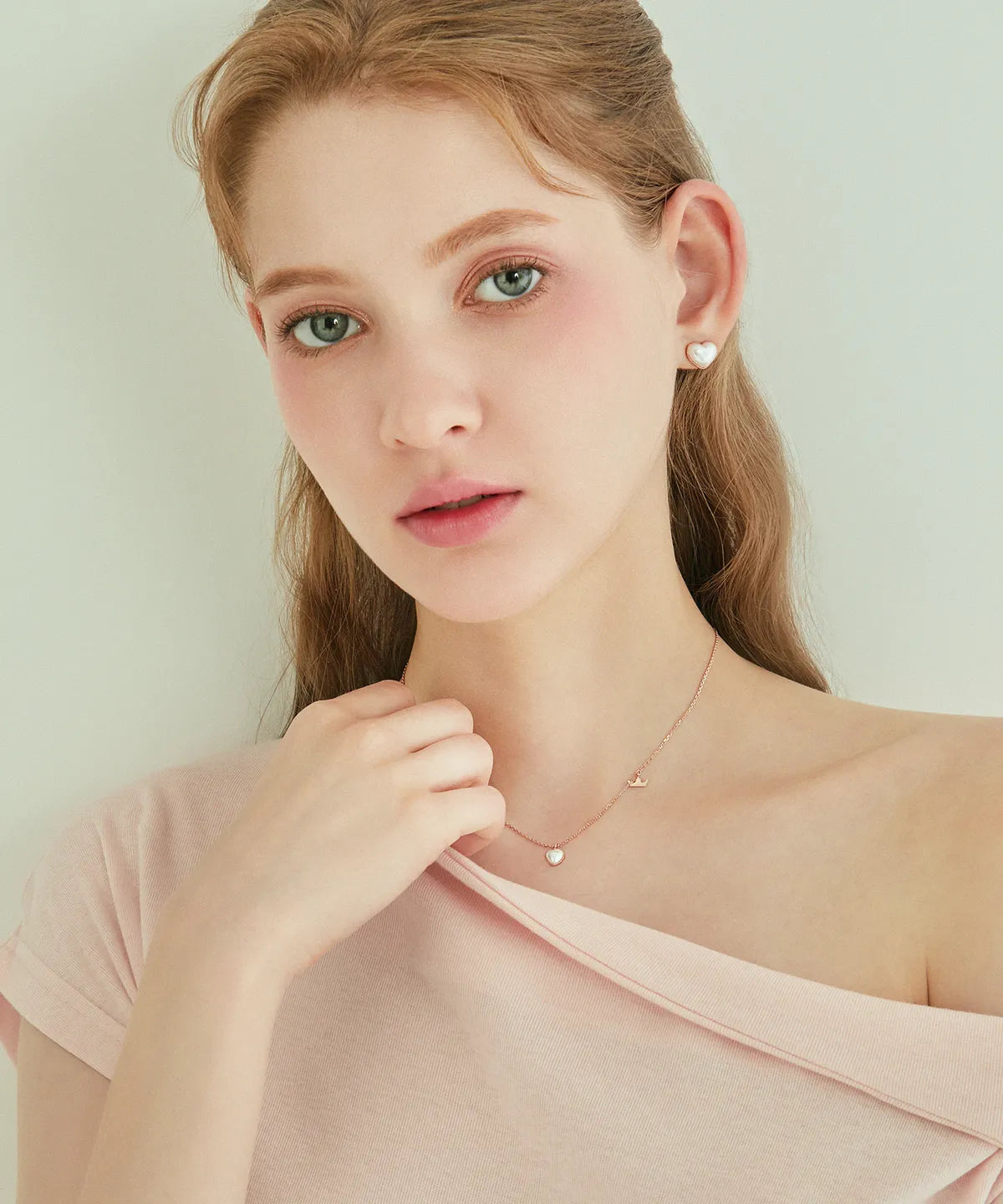 🆕新品上架【梨花娘】💖IU 同款｜韓國輕奢 J.ESTINA．Mariel 復古珍珠心形耳環