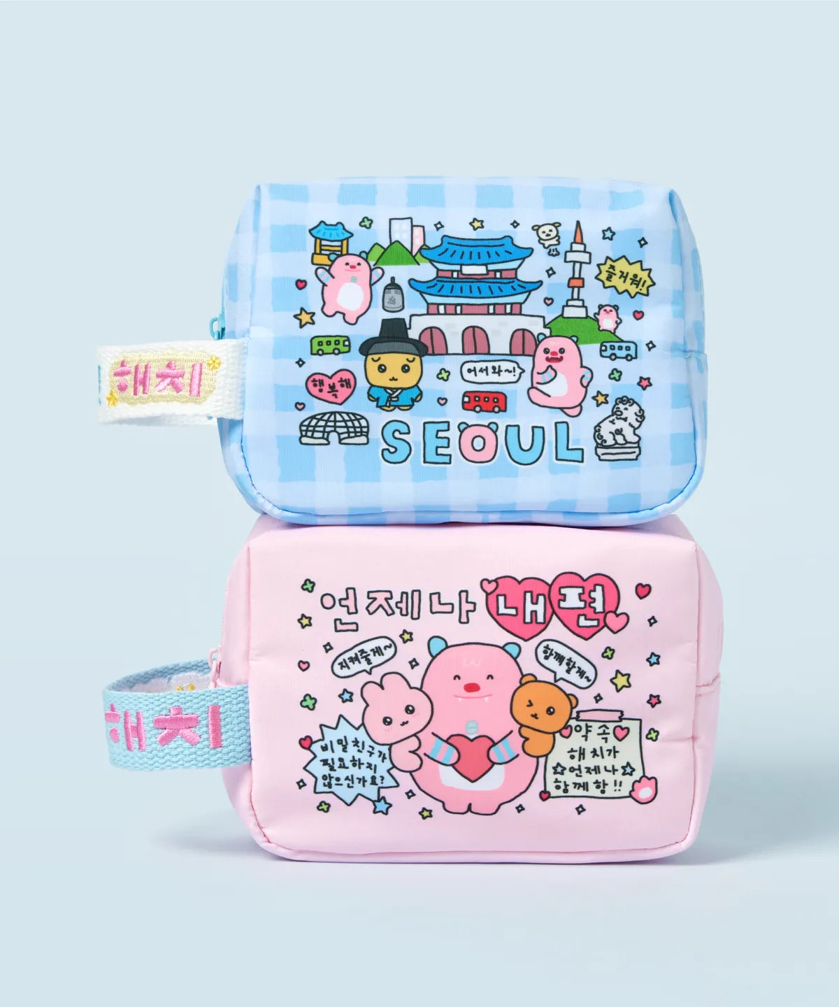 韓國新品上架【梨花娘】首爾限定吉祥物我的秘密朋友해치&amp;Choi Go Sim插畫家聯名手提化妝包(2色)