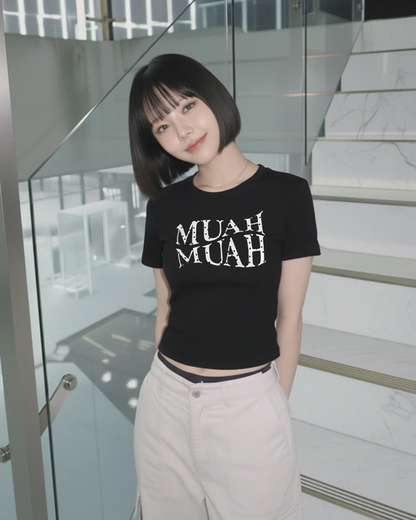 🆕新品上架【梨花娘】💗 韓國 MUAH MUAH 甜酷顯瘦！愛心刺繡柔膚短版修身棉質T恤(4色)