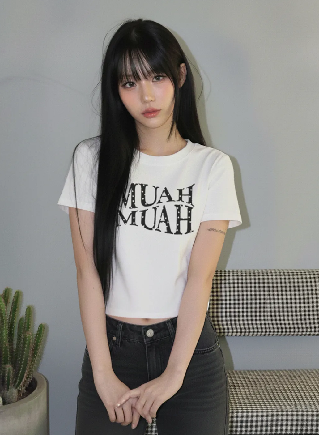 🆕新品上架【梨花娘】💗 韓國 MUAH MUAH 甜酷顯瘦！愛心刺繡柔膚短版修身棉質T恤(4色)
