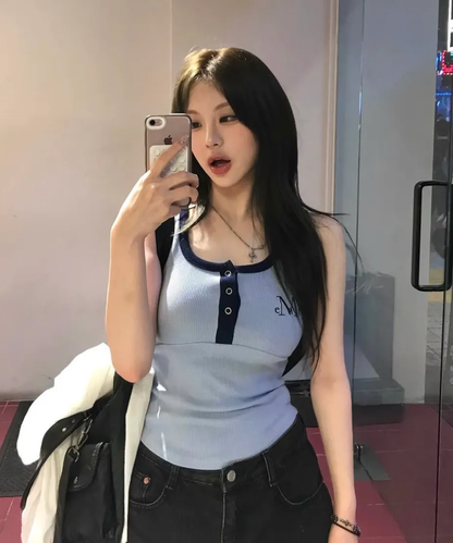 🆕新品上架💖【梨花娘】韓國品牌 Muscent 顯瘦親膚撞色鈕釦短版羅紋刺繡LOGO背心(6色)