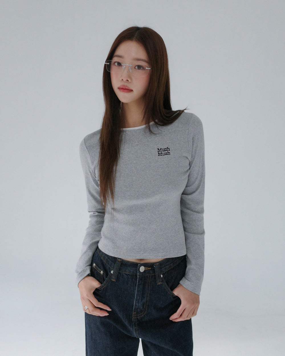 💖韓國暢銷品牌MUAHMUAH 🆕新品上架 領口細緻蕾絲細節棉質長袖T恤(3色)
