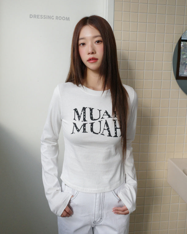 💖韓國暢銷品牌MUAHMUAH 💕新品上市 愛心細節品牌MUAH圖案棉質T恤(6色)