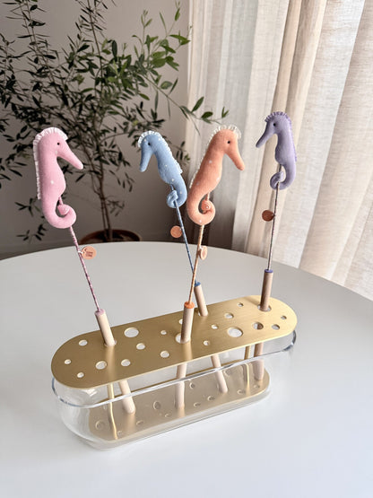 🆕新品上架【梨花娘】💖韓國品牌 WETNOSE  彩色夢幻迷你海馬逗貓棒玩具(手工製作，等待期約10~15天)