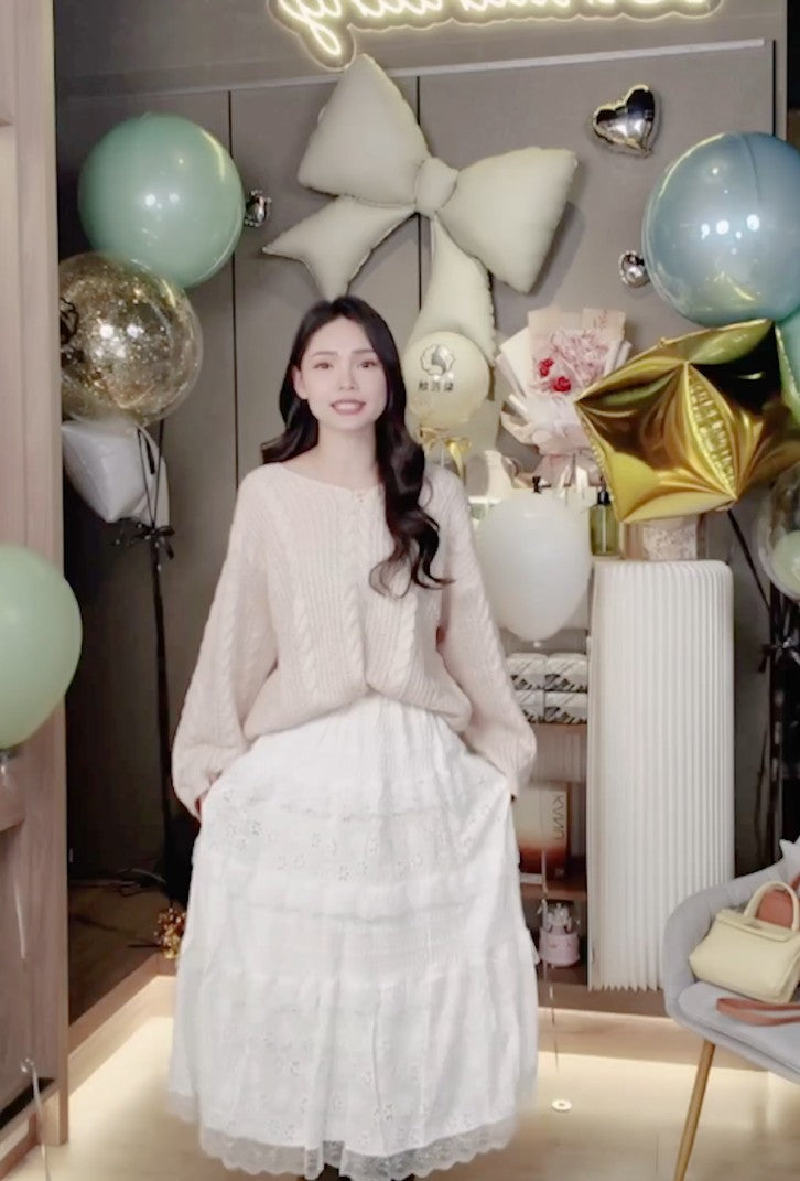 🆕新品上架💖【梨花瑪雅】🍂秋冬氣質百搭蕾絲修身A字傘百長裙(兩色)