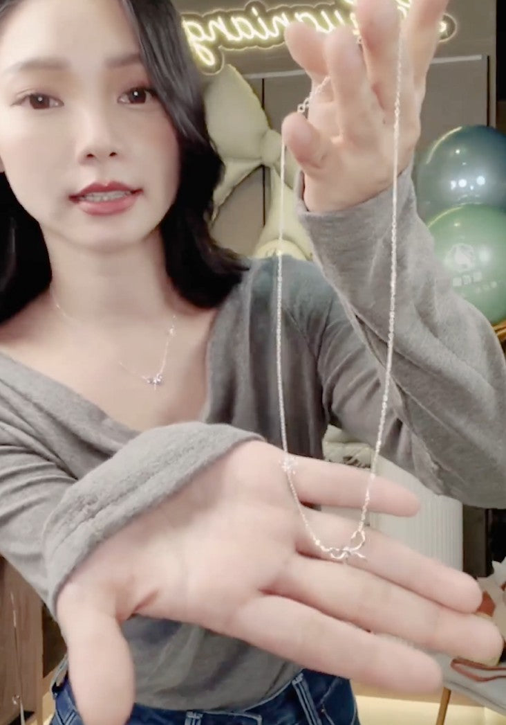 💖New arrival [Pear Blossom Maya] Real shot selection 925 sterling silver exquisite temperament bow necklace 